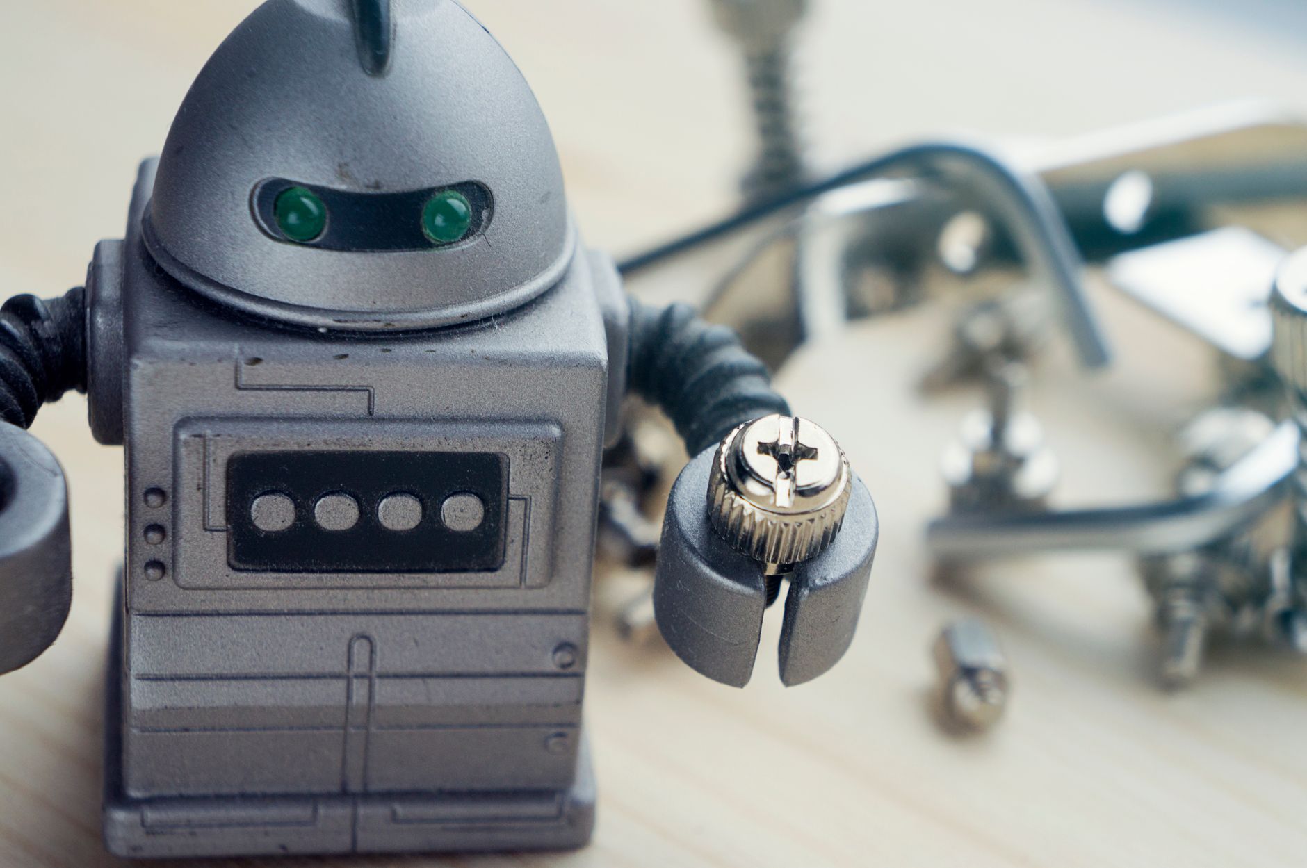Automatisierung selbst bauen oder Agentur beauftragen? Der ehrliche Kosten-Vergleich