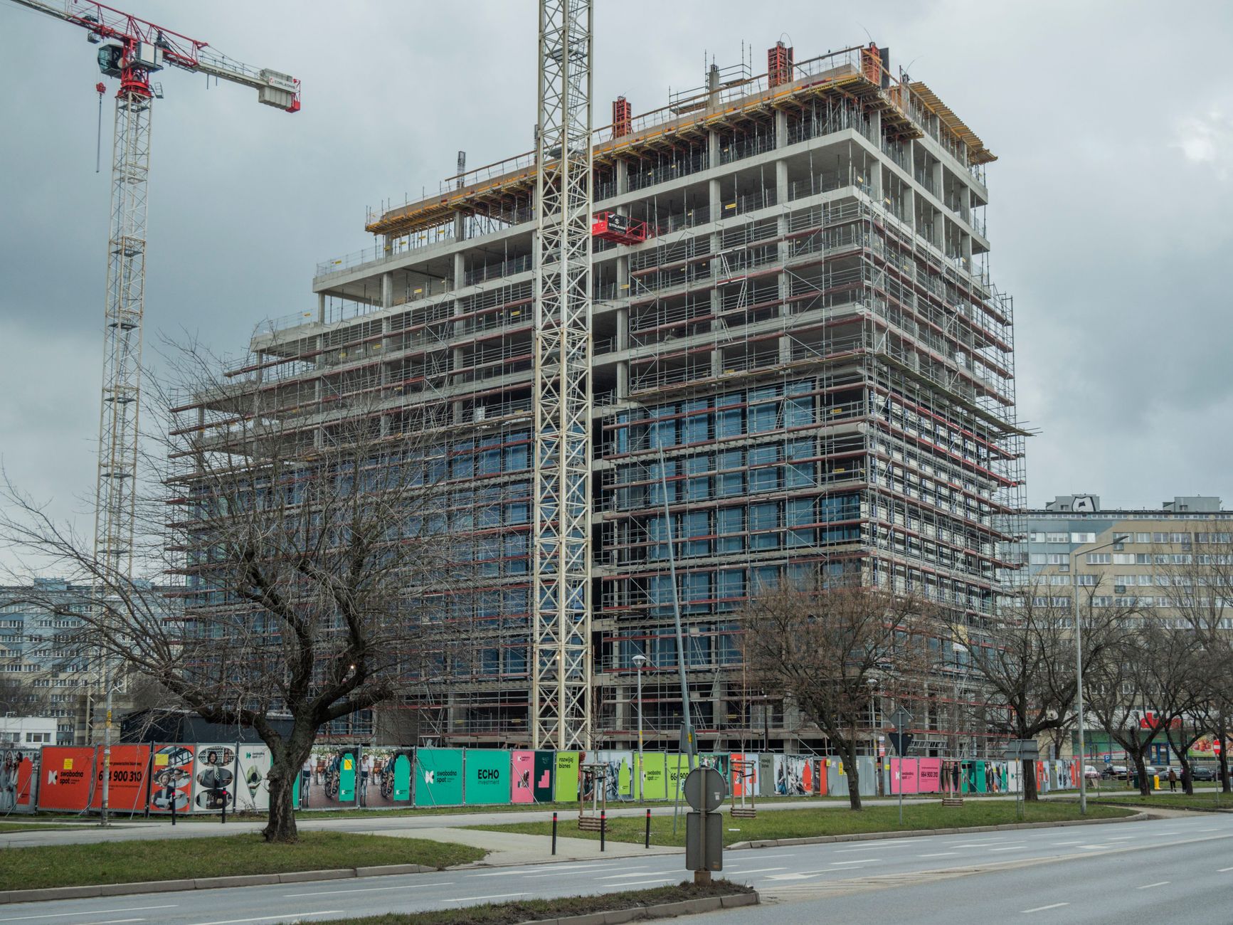 Baustelle statt Büro: Anfragen, Termine und Dokumentation unterwegs im Griff