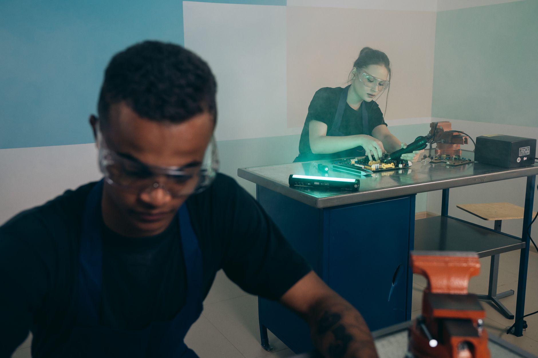 KI im Handwerksbetrieb: 9 realistische Einsatz-Beispiele ohne Hype
