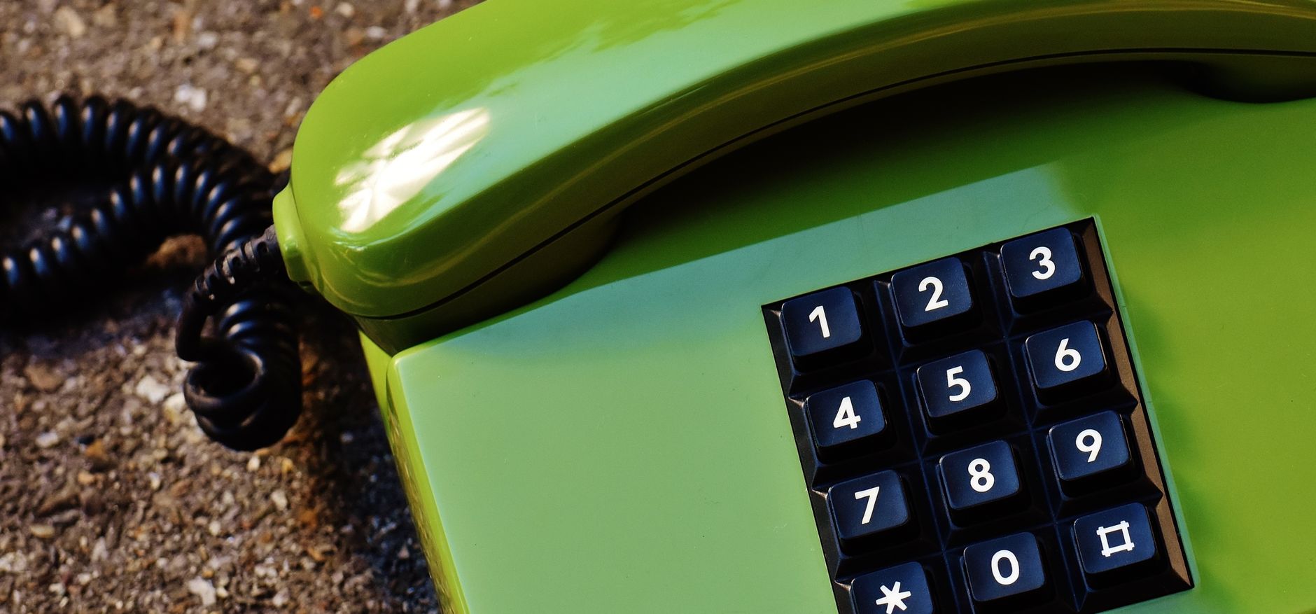 Kontaktformular oder Telefonnummer: Was bringt mehr Anfragen?