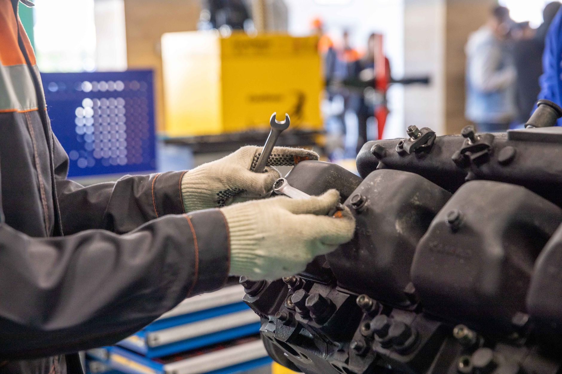 Predictive Maintenance: Wie KI Maschinenausfälle vorhersagt und verhindert